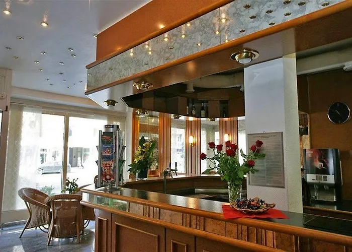 Отель Antares 3*