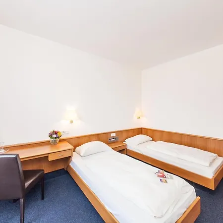 Hotel Antares 3*