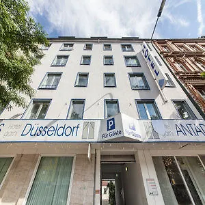 Szálloda Antares Düsseldorf